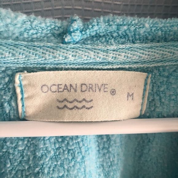 FLORIDA CLEARWATER TURQUOISE BEACH HOODIE Size Medium V-Neck long sleeve - Picture 4 of 4